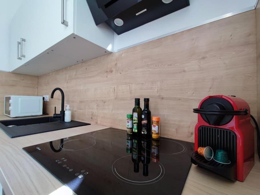 Pause Entre Cite Et Bastide *Clim *Wifi *Smart Tv Apartment Carcassonne Exterior photo